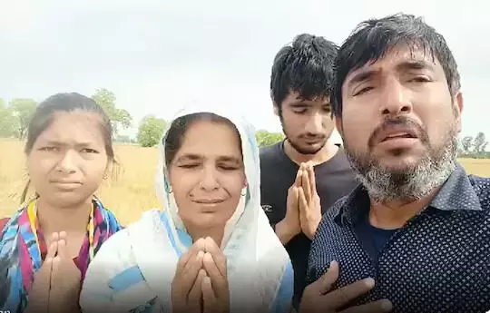 हरियाणा सरकार के सिस्टम ने पुरे परिवार को मार डाला पूरा परिवार हुआ खत्म, एक-एक कर...सभी की मौत हरियाणा सरकार के सिस्टम ने पुरे परिवार को मार डाला पूरा परिवार हुआ खत्म, एक-एक कर...सभी की मौत