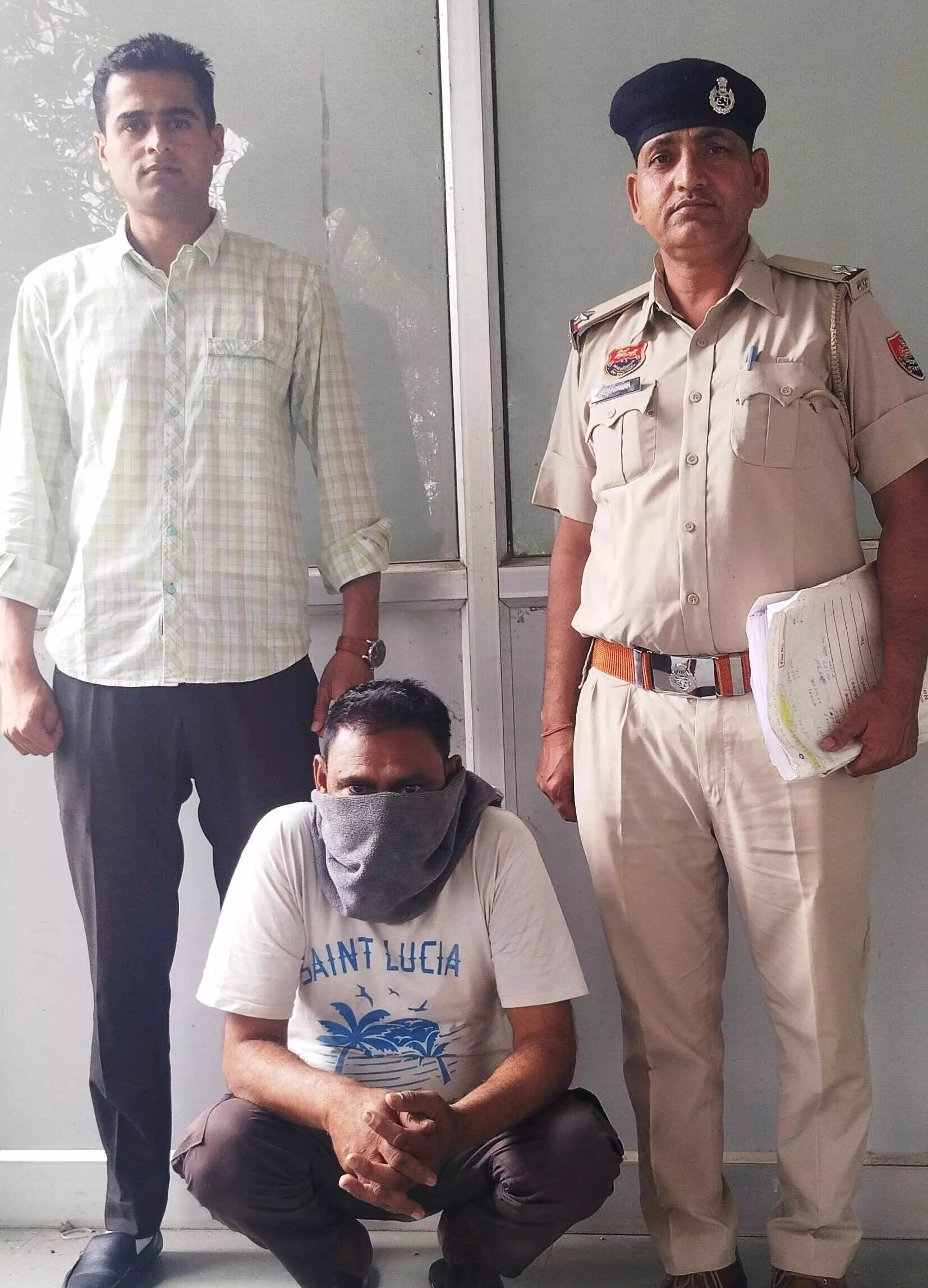 हेरोइन सप्लाई करने वाला आरोपी थाना शहर कैथल पुलिस द्वारा गिरफ्तार हेरोइन सप्लाई करने वाला आरोपी थाना शहर कैथल पुलिस द्वारा गिरफ्तार