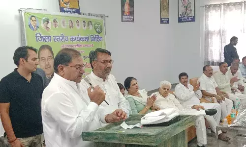 REWARI NEWS-भूपेंद्र हुड्डा ईडी और सीबीआई के डर से कर रहे भाजपा की मदद : अभय चौटाला REWARI NEWS-भूपेंद्र हुड्डा ईडी और सीबीआई के डर से कर रहे भाजपा की मदद : अभय चौटाला