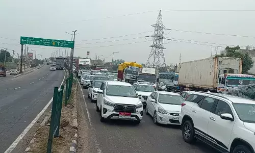 PUNJAB NEWS-डेराबस्सी में नेशनल हाईवे पर खराब व्यवस्था के कारण लगा जाम PUNJAB NEWS-डेराबस्सी में नेशनल हाईवे पर खराब व्यवस्था के कारण लगा जाम