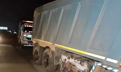 डेराबस्सी एएसपी ने अवैध खनन कर रहे तीन टिप्परों को काबू डेराबस्सी एएसपी ने अवैध खनन कर रहे तीन टिप्परों को काबू