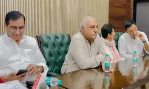 हरियाणा कांग्रेस में चुनाव न लड़ने वाले भी सीएम बन सकते हैं, हारे नेताओं को टिकट नहीं हरियाणा कांग्रेस में चुनाव न लड़ने वाले भी सीएम बन सकते हैं, हारे नेताओं को टिकट नहीं