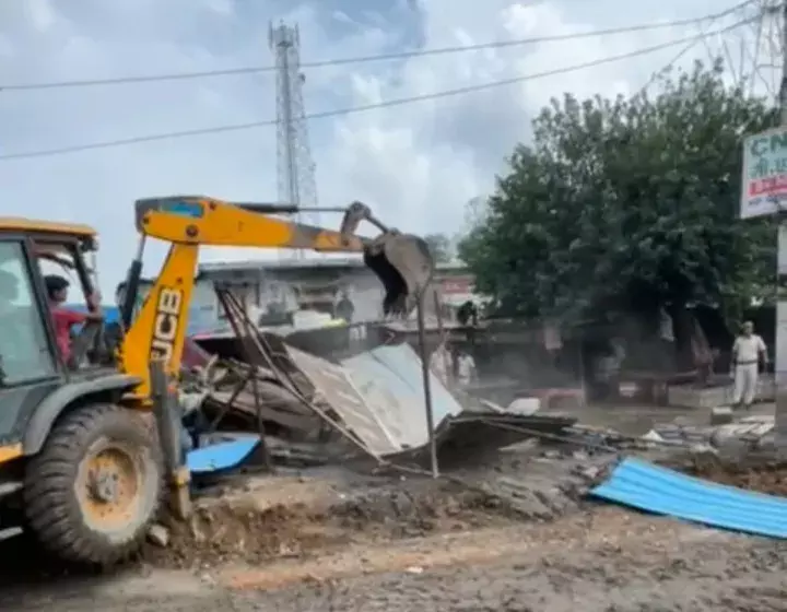 Pataudi News-बिलासपुर फ्लाईओवर मुद्दा 5 अक्टूबर विधानसभा चुनाव बहिष्कार का विकल्प खुला रखा गया !