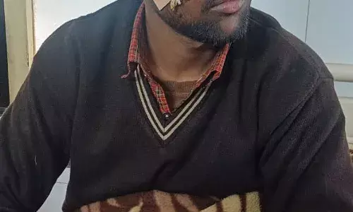 11वीं कक्षा के स्टूडेंट्स पर हमला गंभीर रुप से जख्मी 11वीं कक्षा के स्टूडेंट्स पर हमला गंभीर रुप से जख्मी