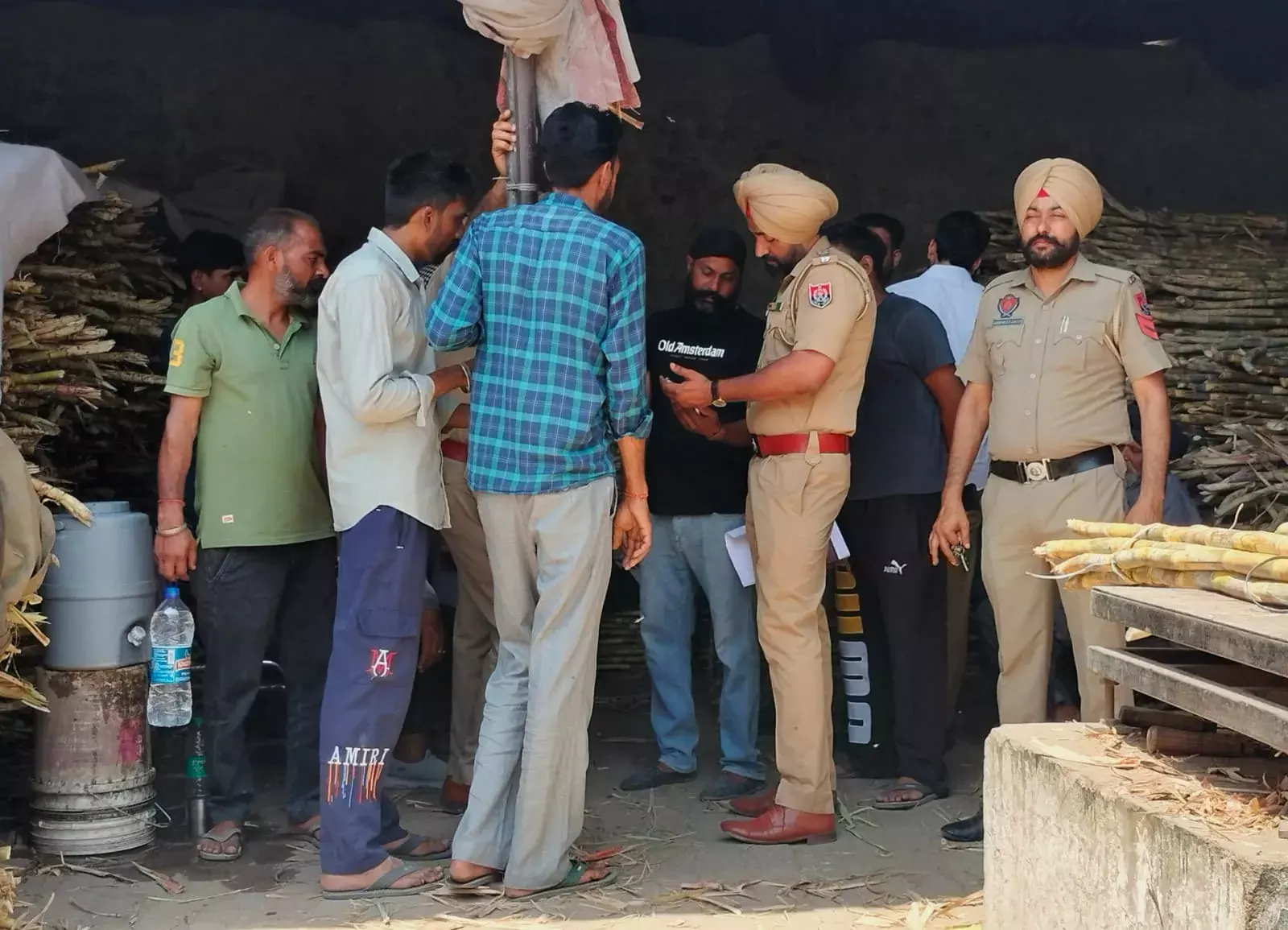 ट्रक हेल्पर मौत ट्रक हेल्पर मौत