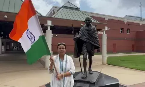 संविधान कहता है आदिवासी, भाजपा बोले वनवासी, यही है असली लड़ाई : पर्ल चौधरी संविधान कहता है आदिवासी, भाजपा बोले वनवासी, यही है असली लड़ाई : पर्ल चौधरी