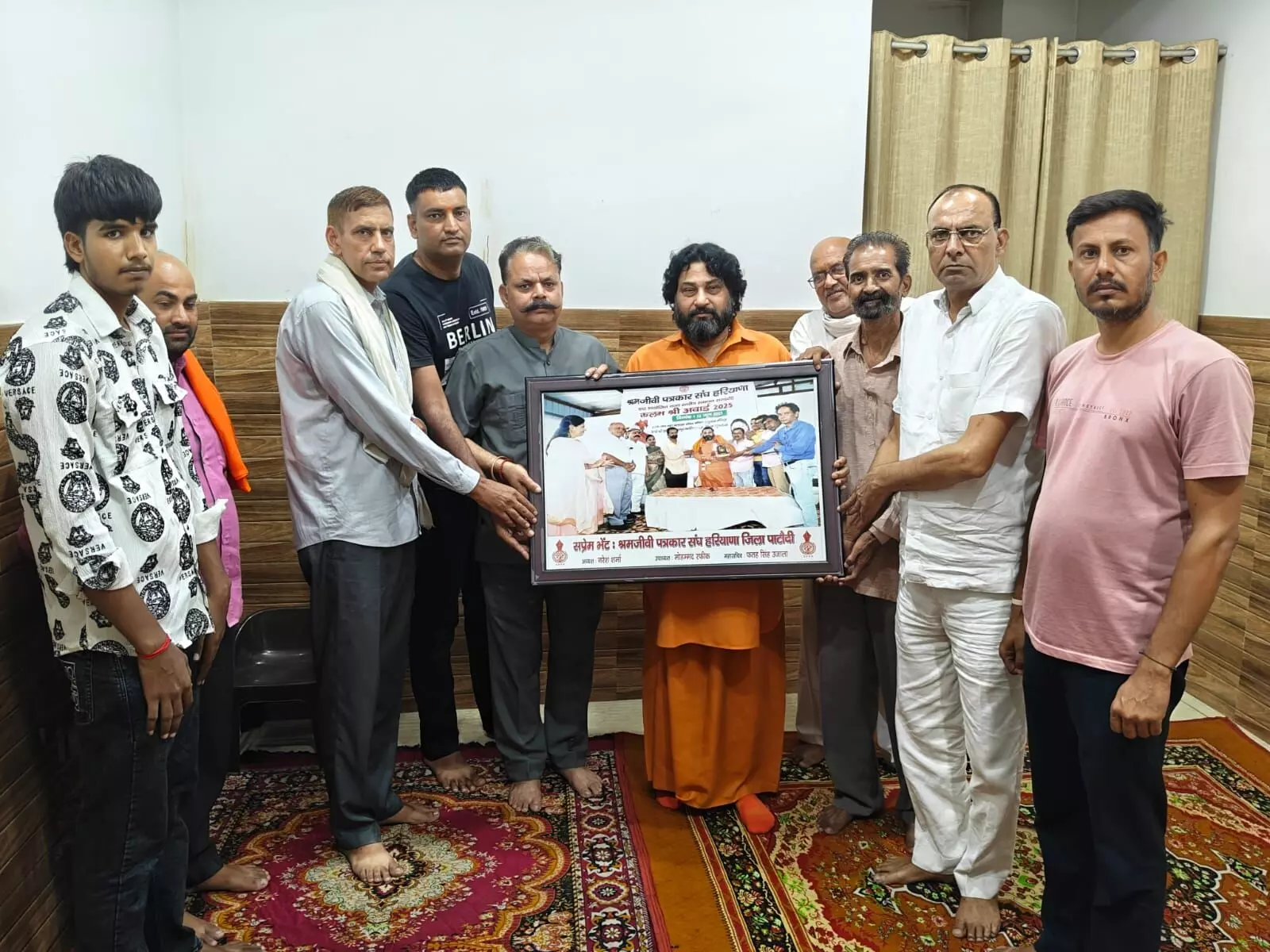 लोकतंत्र के चौथे स्तंभ मीडिया की विश्वसनीयता सबसे अधिक - प्रदीप महाराज