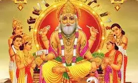 निर्माण और शिल्पकला के देवता भगवान विश्वकर्मा निर्माण और शिल्पकला के देवता भगवान विश्वकर्मा