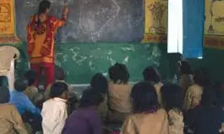 उत्तरप्रदेश में असुरक्षित महिला शिक्षक