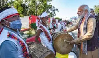 भाजपा के मणिपुर राज में पीड़ा से कराहते, डरे सहमे और असुरक्षित नागरिक भाजपा के मणिपुर राज में पीड़ा से कराहते, डरे सहमे और असुरक्षित नागरिक