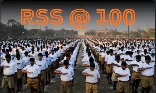 आरएसएस के 100 वर्ष : जांच के घेरे में एक सदी आरएसएस के 100 वर्ष : जांच के घेरे में एक सदी