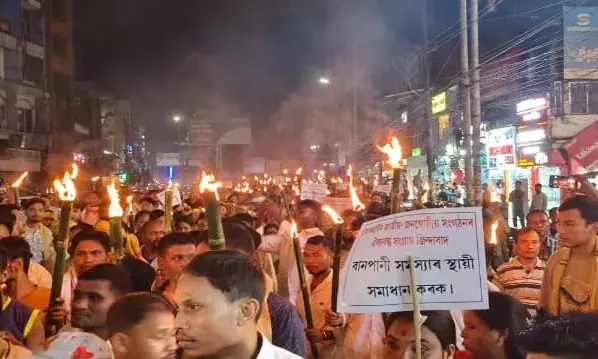 आसाम का अस्तित्व मिटाने  पर तुली भाजपा