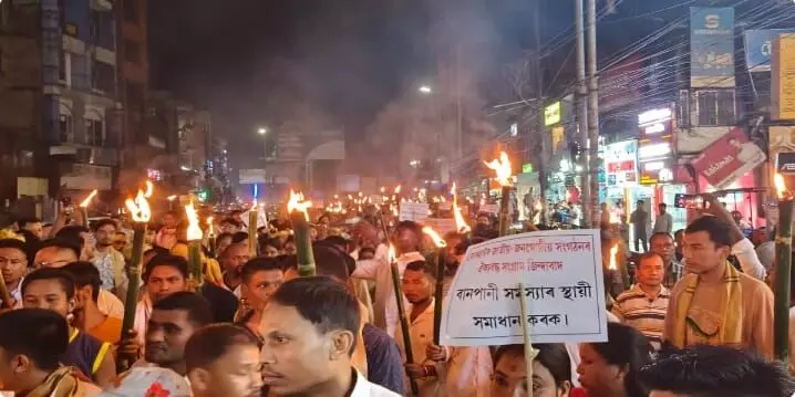 आसाम का अस्तित्व मिटाने पर तुली भाजपा आसाम का अस्तित्व मिटाने पर तुली भाजपा